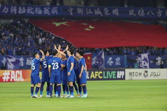 Shams：所有球队密切关注猛龙 乌杰里预计在会截至日前评估球队名记Shams今日在播客节目《Run It Back》中谈到了猛龙。